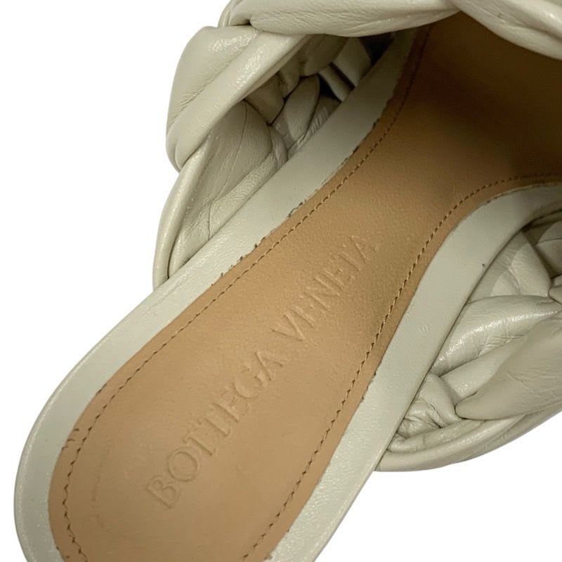 Bottega Veneta Sandals Shoes Leather Ivory Intrecciato Mules — view 7