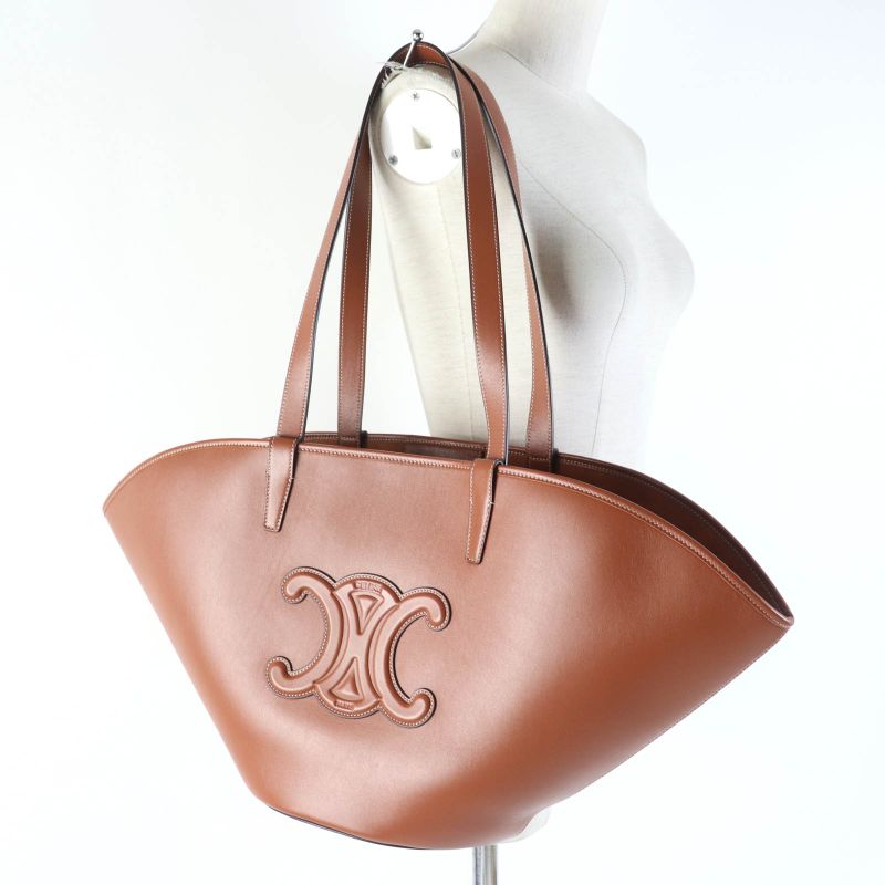Celine Du3.04 lu Cuir Triomphe Coufant Medium Tote Bag Tan Smooth Calfskin — view 9
