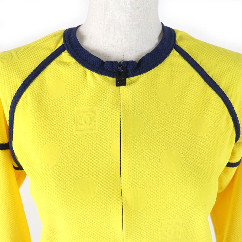 Chanel Vintage 08 P Sport Line Dot Pattern Collarless Zip Up — view 4