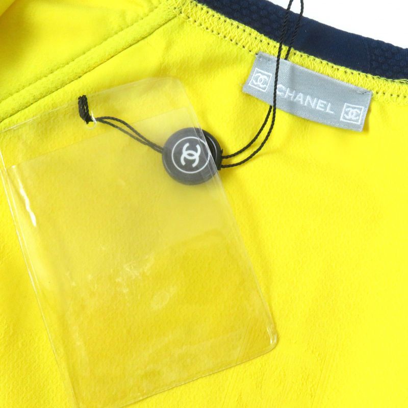 Chanel Vintage 08 P Sport Line Dot Pattern Collarless Zip Up — view 9