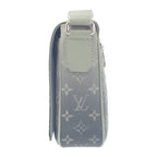 Louis Vuitton District PM NV3 Shoulder Bag Monogram Gradient Canvas — view 4