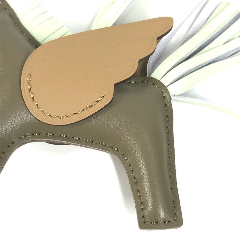 Hermes Charm Pegase Pegasus PM Ano Milo Bizcui Etoupe Brownish — view 5