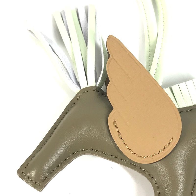 Hermes Charm Pegase Pegasus PM Ano Milo Bizcui Etoupe Brownish — view 8