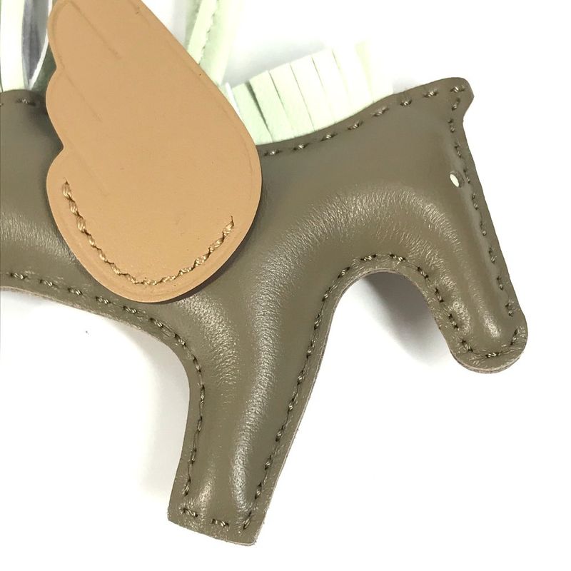 Hermes Charm Pegase Pegasus PM Ano Milo Bizcui Etoupe Brownish — view 7