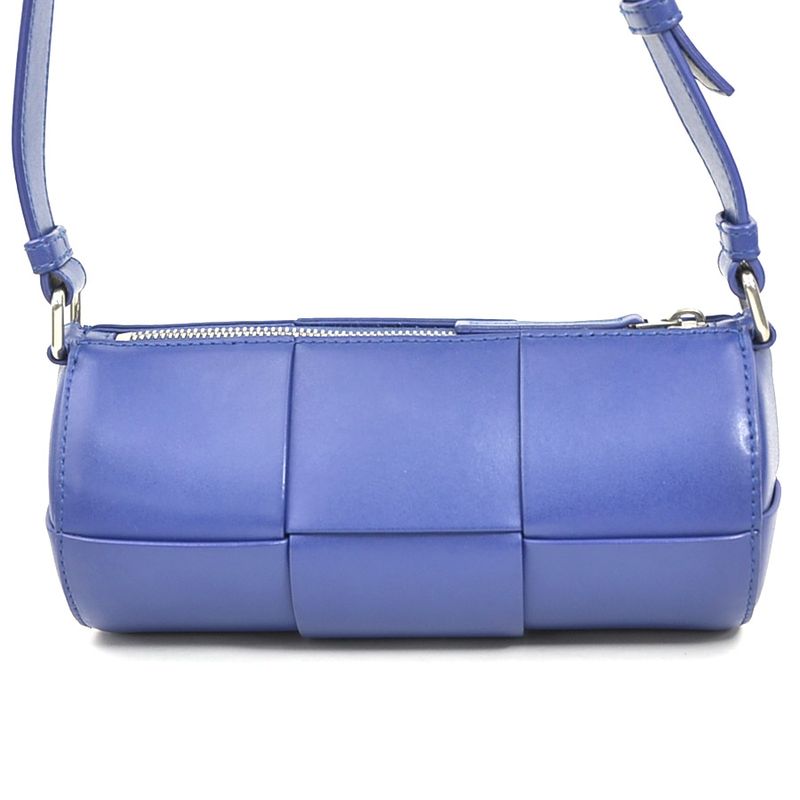 Bottega Veneta Shoulder Bag Maxi Intrecciato Small Canetto — view 3