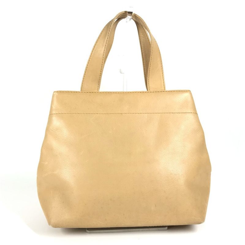 Chanel Handbag Turnlock CC Leather Beige — view 2