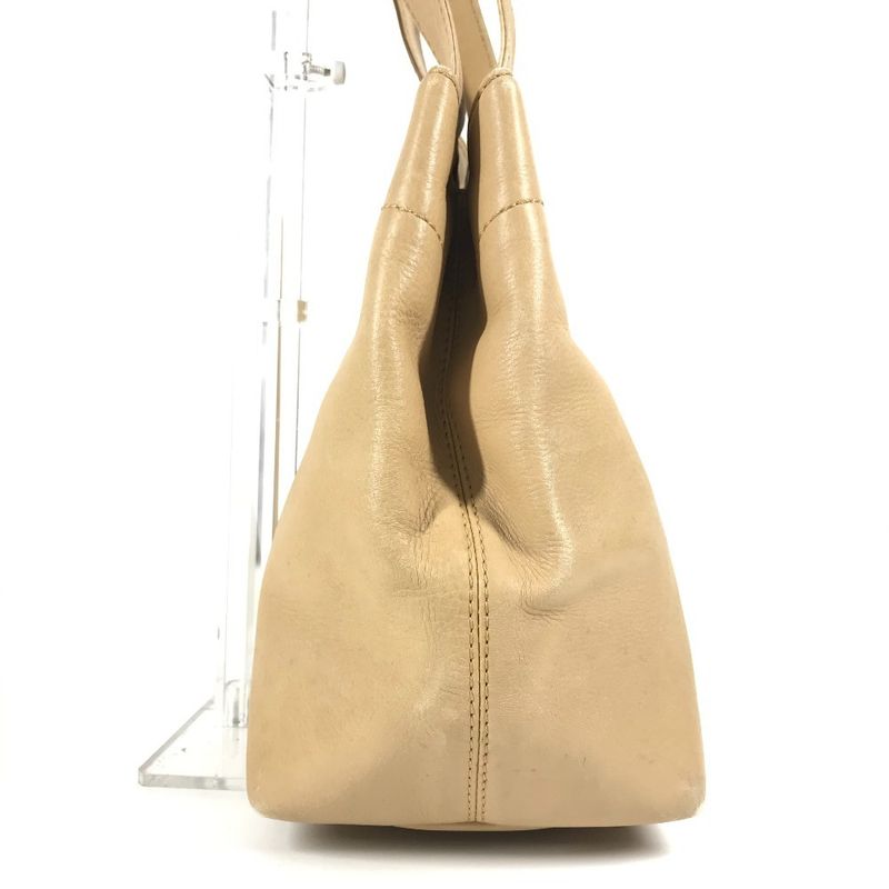 Chanel Handbag Turnlock CC Leather Beige — view 3