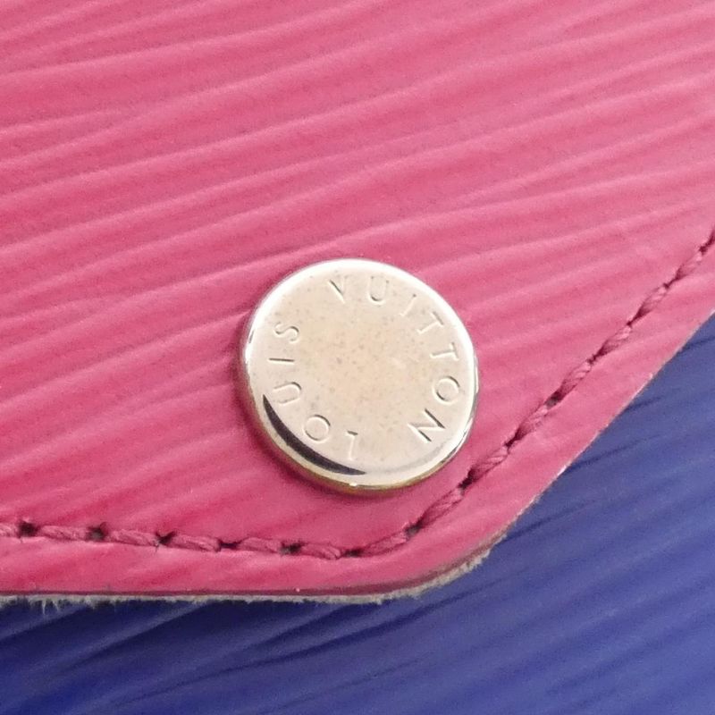 Louis Vuitton Epi Pochette Felicie Shoulder Bag — view 7