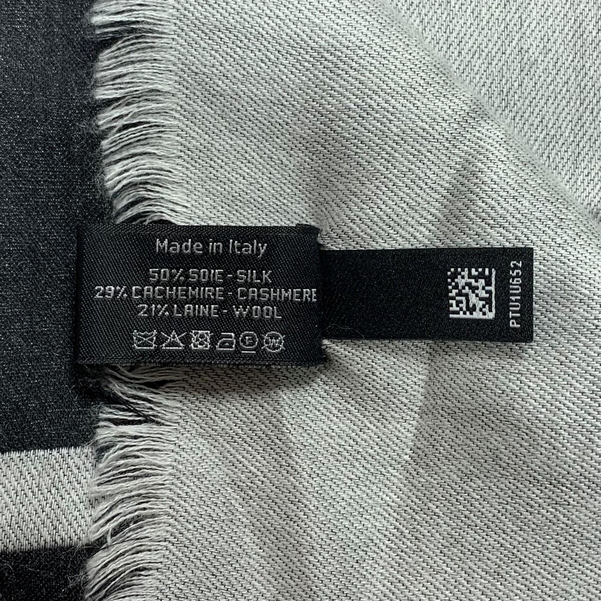Chanel Coco Large Stole Black Gray — view 8