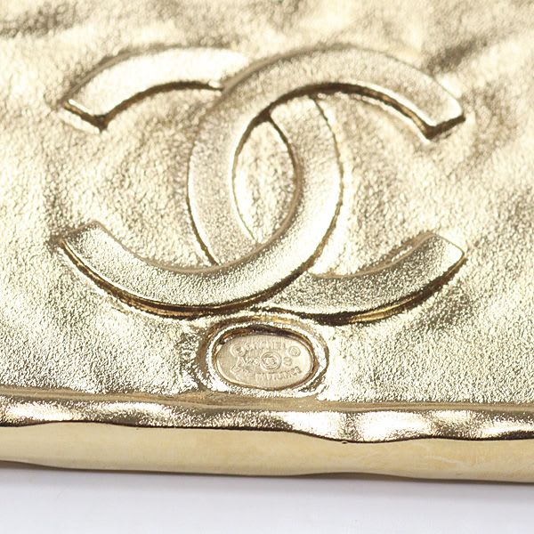 Chanel Logo Brooch Metal Leather Gold Black Tag A23 S Rank — view 4
