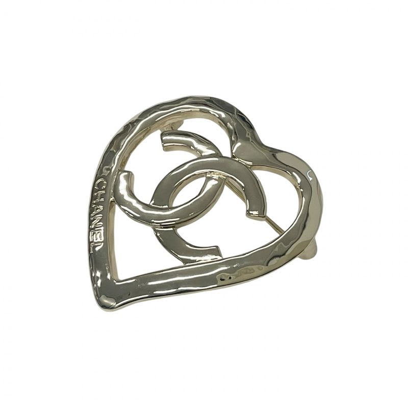 Chanel Brooch Corsage Gold Coco Mark Logo Heart — view 3