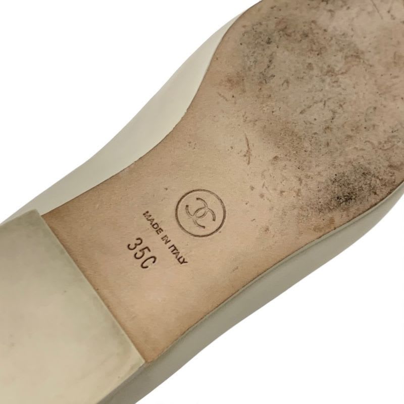 Chanel Loafer Leather Shoes Beige Gold Coco Mark Flat — view 8
