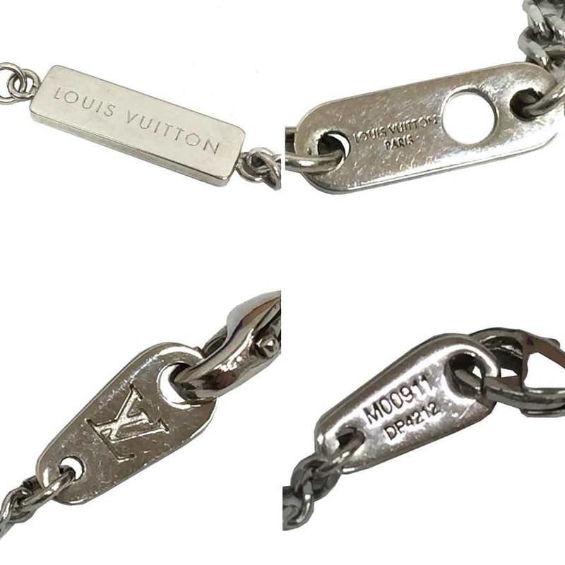 Louis Vuitton Collier Award Necklace Medallion Accessories — view 4