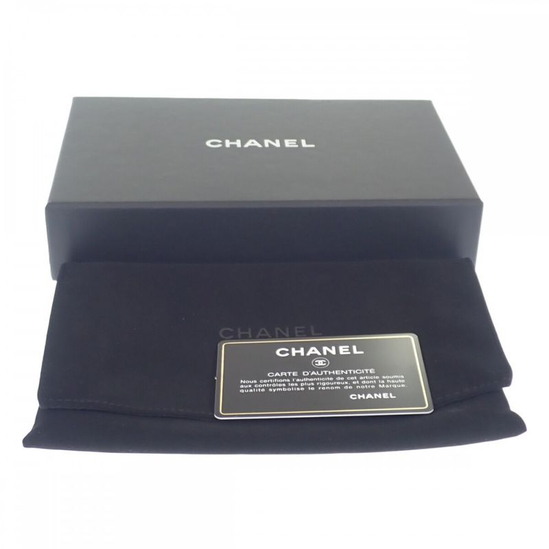 Chanel 19 Flap Wallet Ap2700 n5025 Bifold Lambskin Beige — view 9