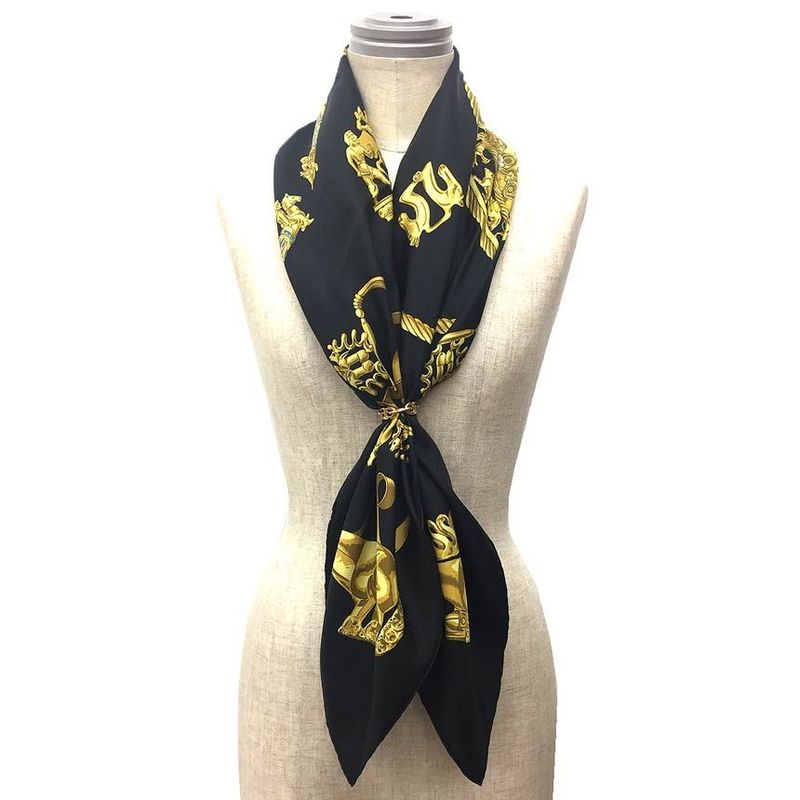 Hermes Scarf Carre 90 LES Cavaliers D'OR Golden Knight Black New — view 2