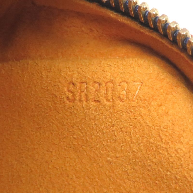 Louis Vuitton Shoulder Bag — view 9