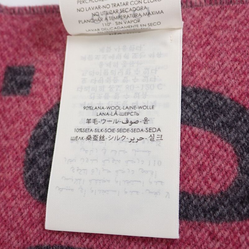 Gucci GG Jacquard Scarf 3 G636 1272 Wool Silk Gray Pink — view 5