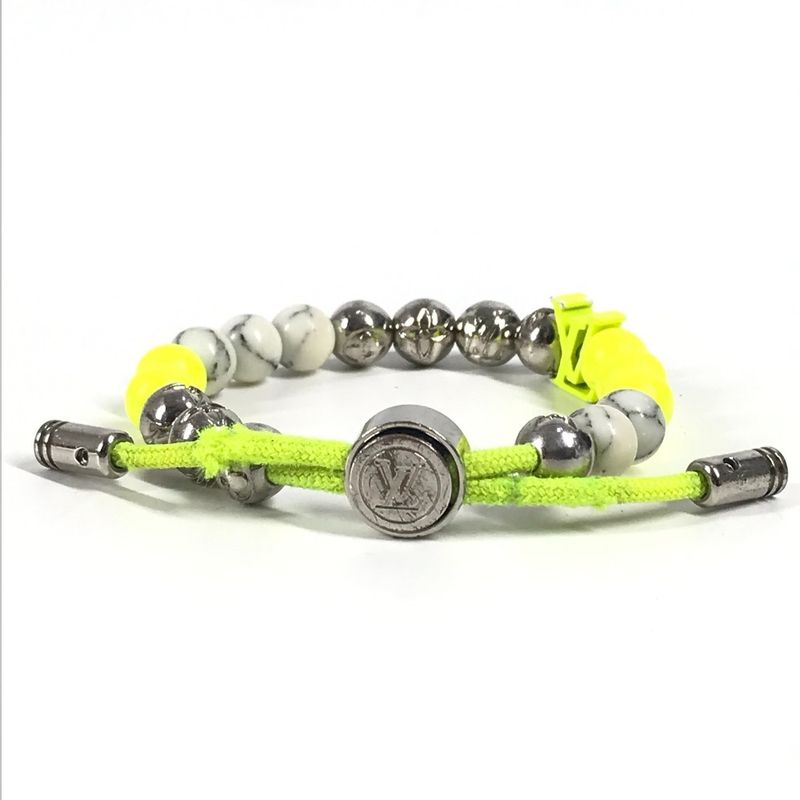 Louis Vuitton Bracelet Monogram Beads Metal Yellow — view 3