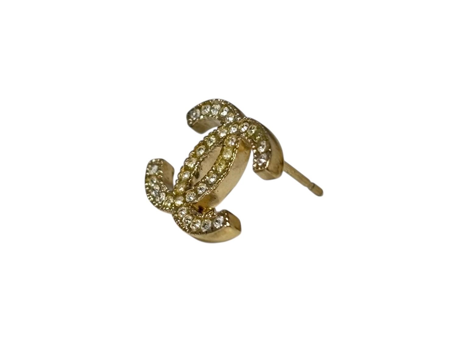 Chanel CC Logo Earrings Metal Rhinestone Gold Clear — view 4