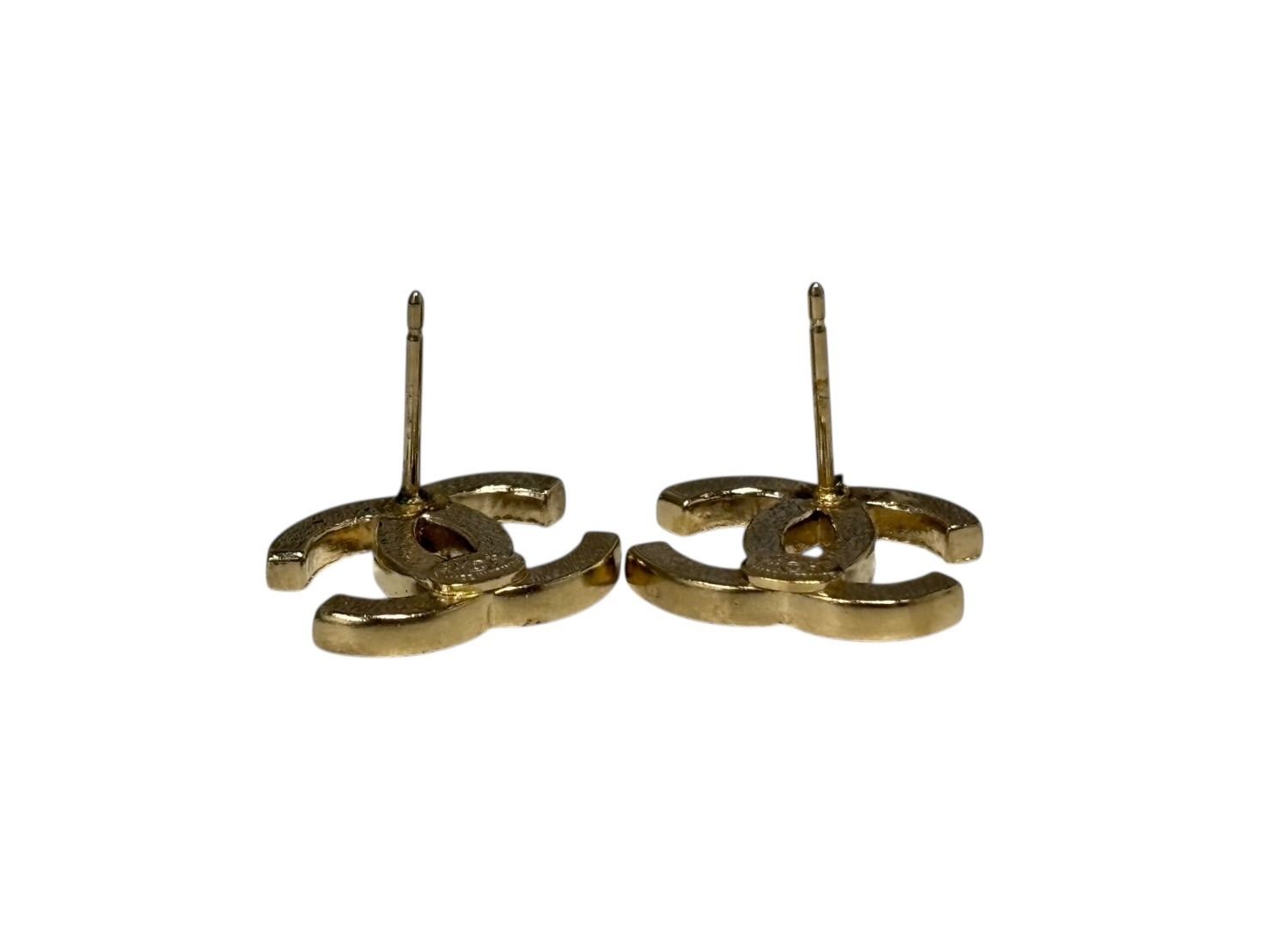 Chanel CC Logo Earrings Metal Rhinestone Gold Clear — view 6