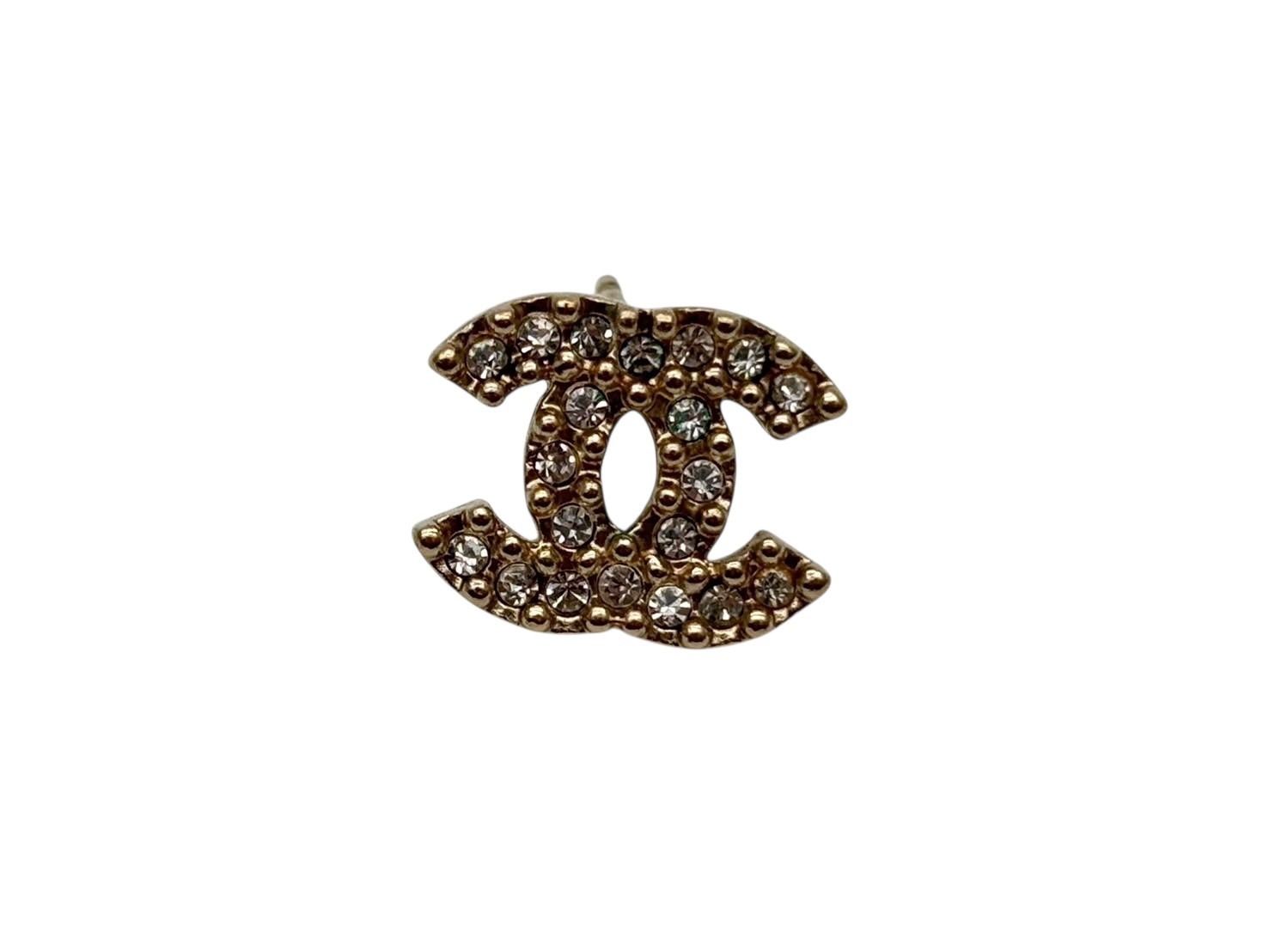 Chanel CC Logo Rhinestone Earrings 02 Gold — view 3
