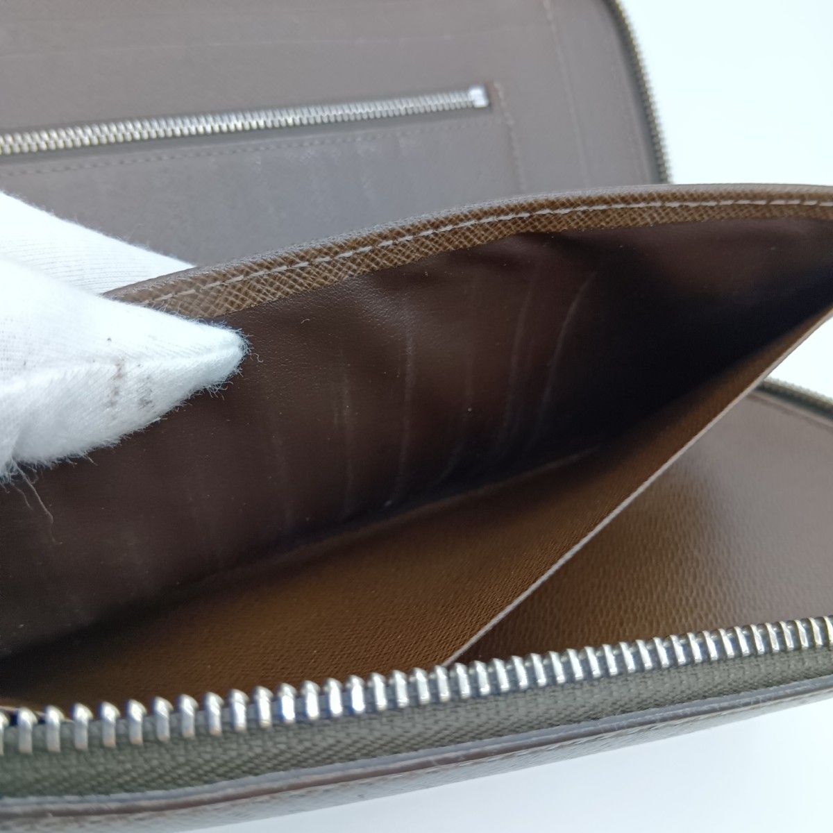 Louis Vuitton Taiga Organizer Atoll Travel Case Long Wallet Brown — view 9