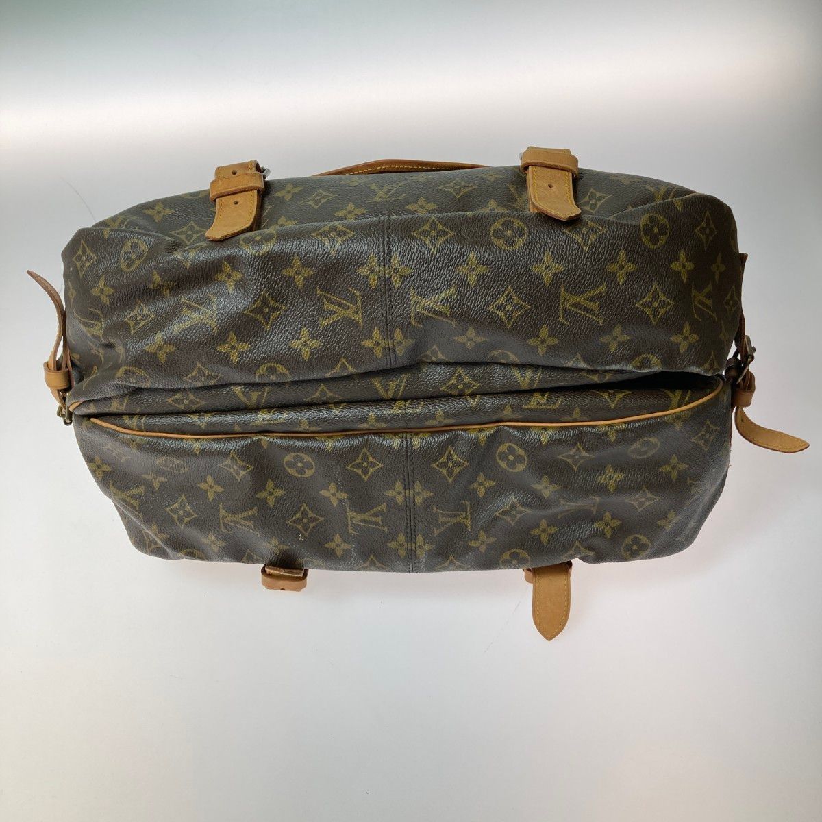 Louis Vuitton Monogram Saumur 43 Shoulder Bag Brown Inner Pocket Frayed — view 3