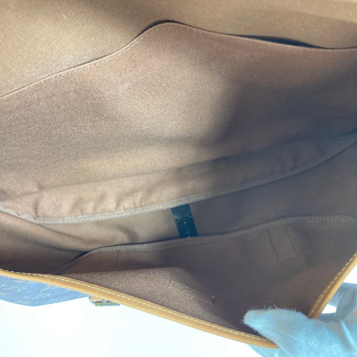 Louis Vuitton Monogram Saumur 43 Shoulder Bag Brown Inner Pocket Frayed — view 7