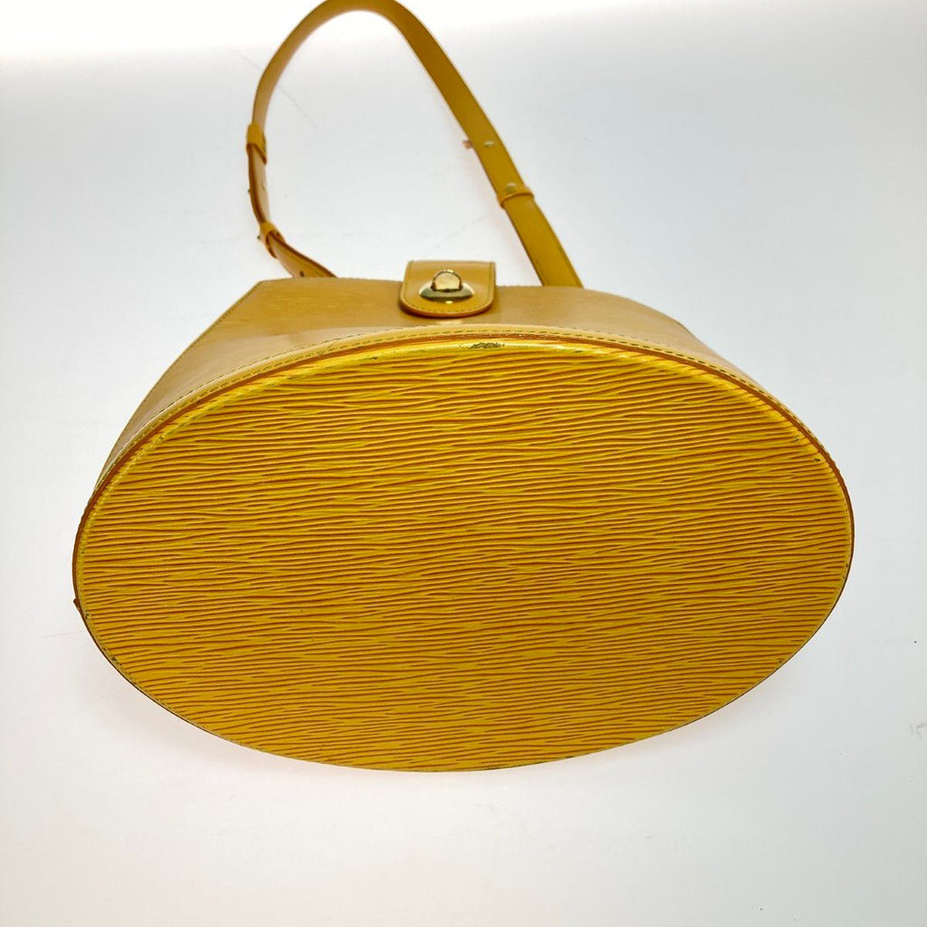 Louis Vuitton Epi Clunew Shoulder Bag Yellow — view 4