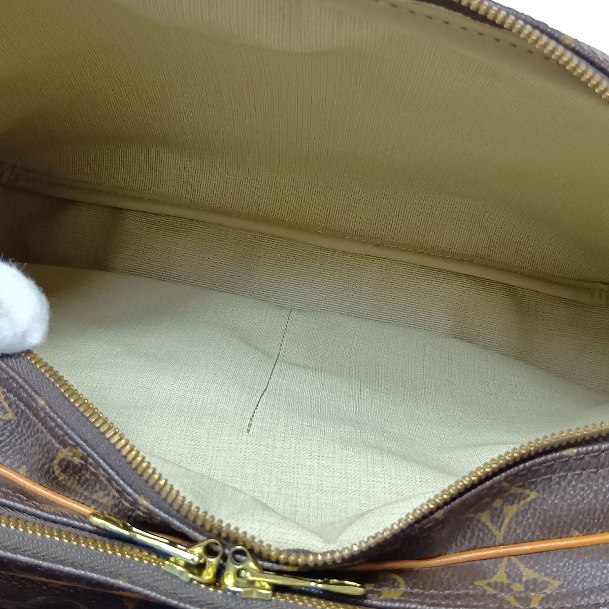 Louis Vuitton Monogram Reporter GM Shoulder Bag Brown — view 7