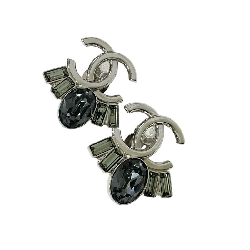 Chanel Earrings Silver Coco Mark Bijou — view 3