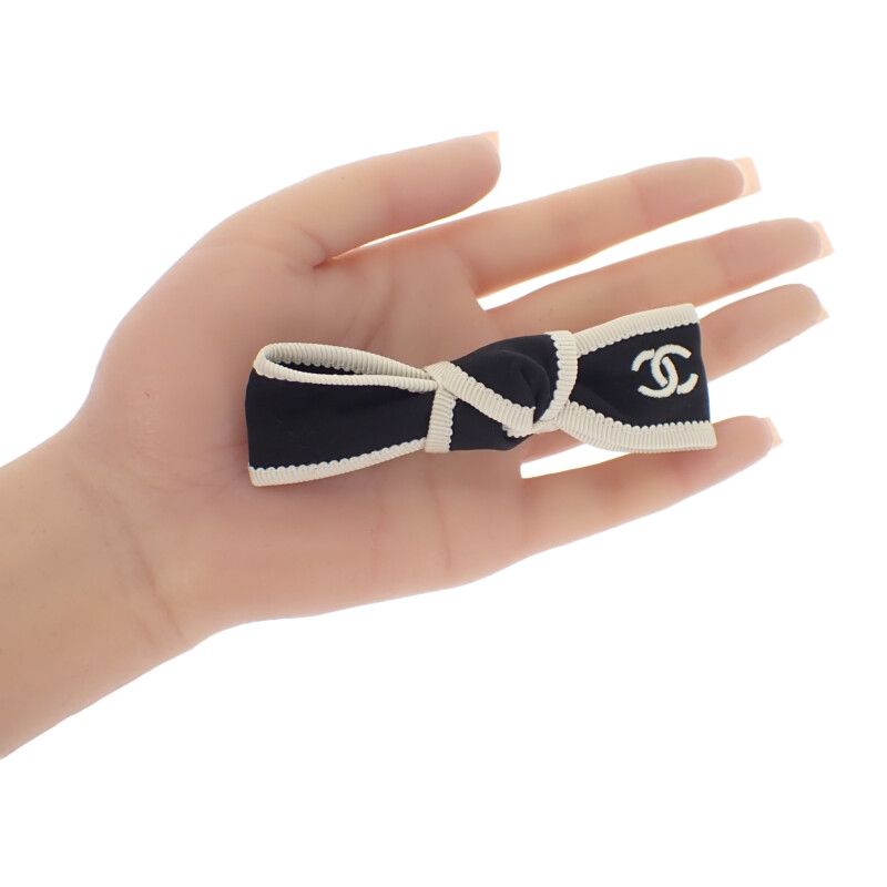 Chanel Bow Aa9921 Barrette Silk Black Silver Hardware — view 8