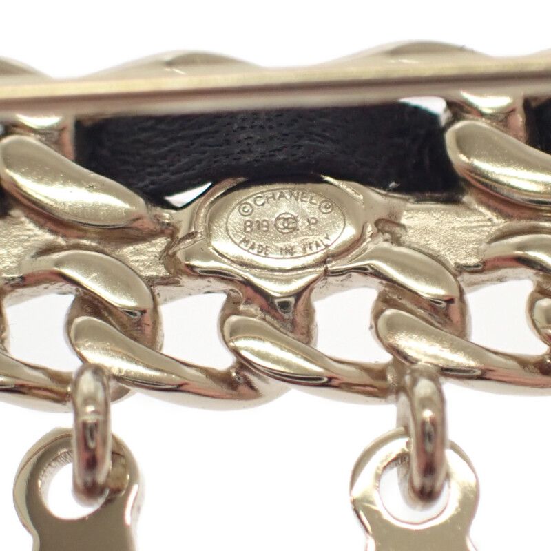 Chanel CC Logo Chain Brooch Metal Leather Gold Black Accessories Cute — view 6