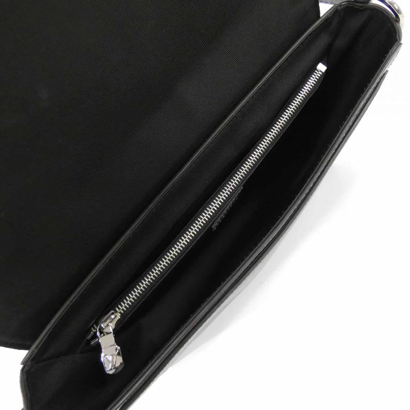 Louis Vuitton Taiga New Flap Messenger Shoulder Bag — view 9