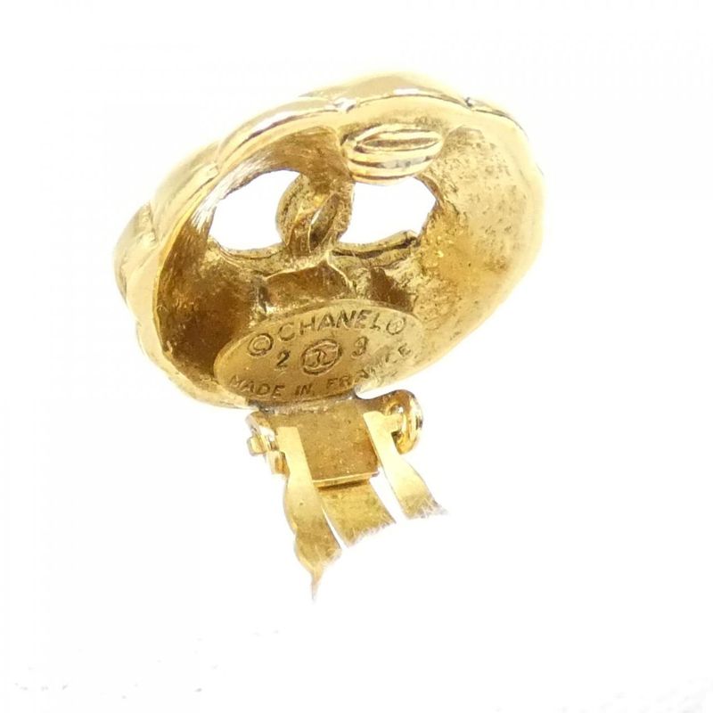 Chanel Classic Gold Earrings — view 4