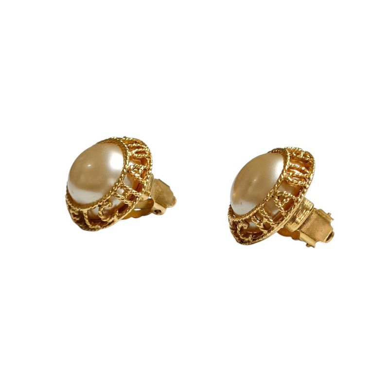 Chanel Vintage Faux Pearl Circle Clip Earrings Gold 94A — view 6