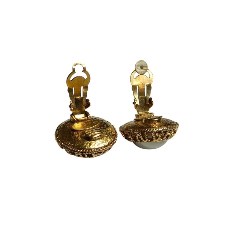 Chanel Vintage Faux Pearl Circle Clip Earrings Gold 94A — view 8
