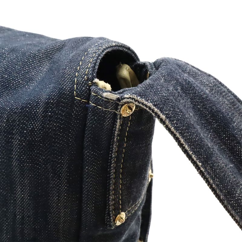 Chanel Sparkling Denim Shoulder Bag Messenger Indigo Blue — view 4