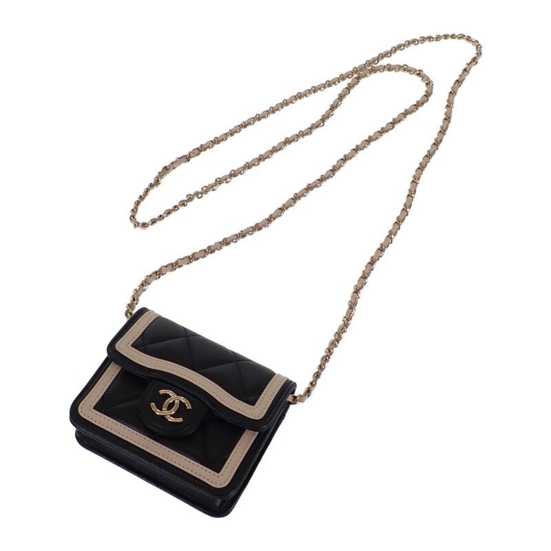 Chanel Mini Quilted Chain Clutch Ap3560 Shoulder Bag Lambskin Black Beige — view 2