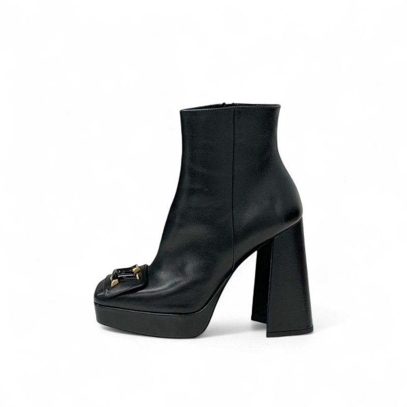 Louis Vuitton Shakeline Boots Short Shoes Leather Black Gold Logo Ankle — view 3