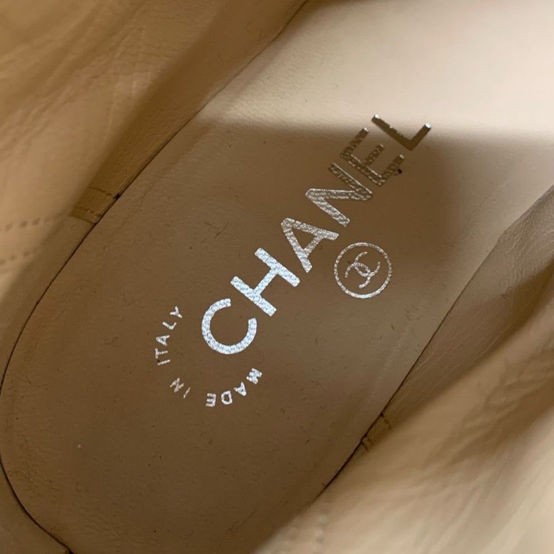 Chanel Boots Short Shoes Suede Beige Silver Coco Mark Chain — view 7