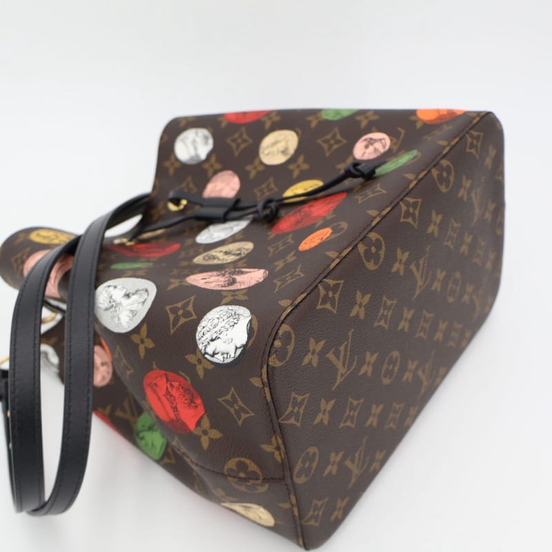 Louis Vuitton Monogram Cameo Neo Noe Shoulder Bag — view 4
