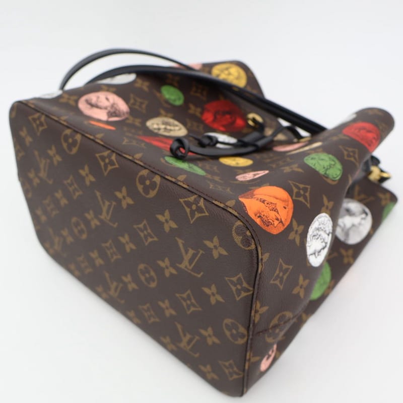 Louis Vuitton Monogram Cameo Neo Noe Shoulder Bag — view 3
