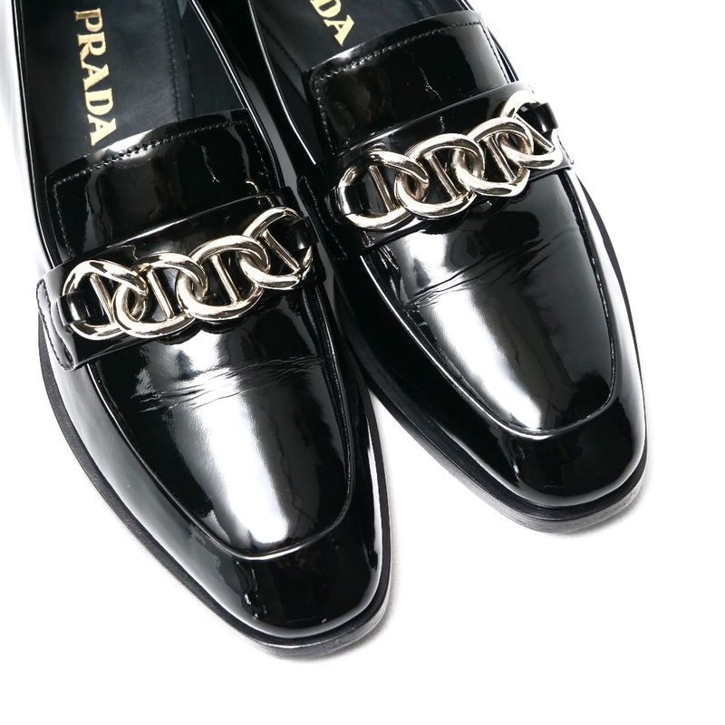 Prada Loafers Size 35 Chain Decoration Patent Leather Shoes — view 4