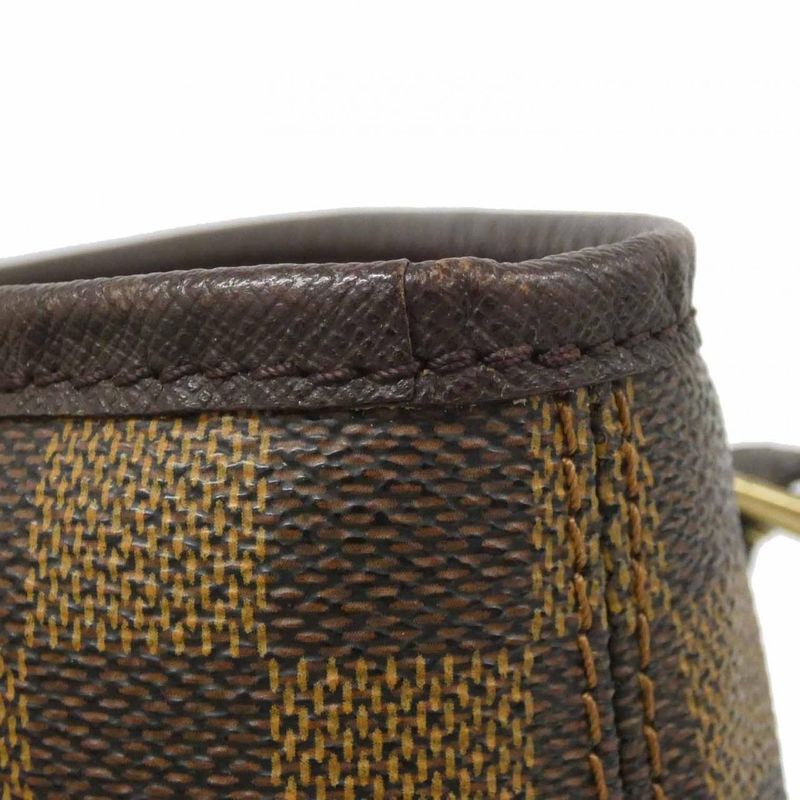 Louis Vuitton Damier Marais Shoulder Bag — view 4