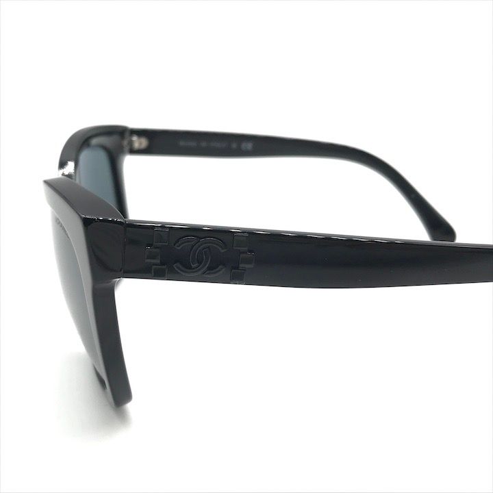 Chanel CC Logo Sunglasses Eyewear Black Case — view 9