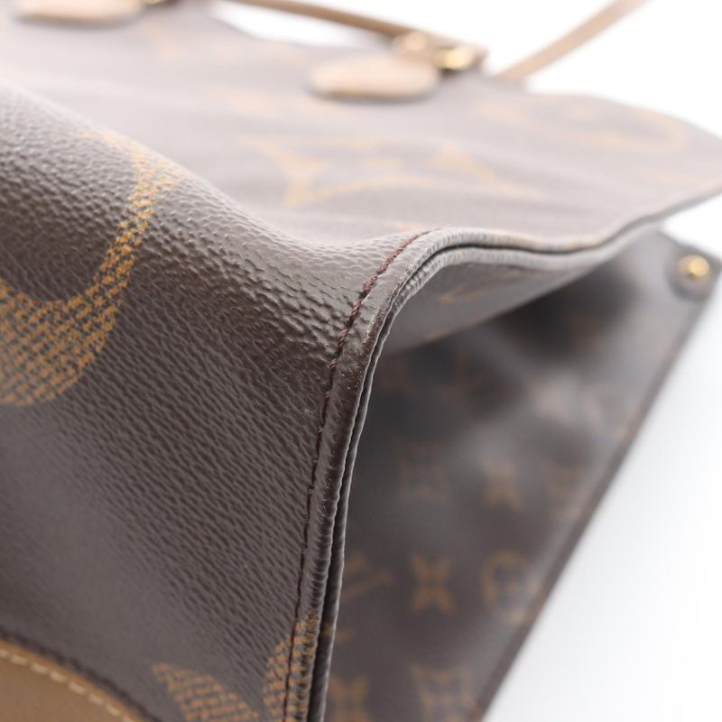 Louis Vuitton Tote Bag On The Go GM Monogram Giant Reverse Coated — view 8