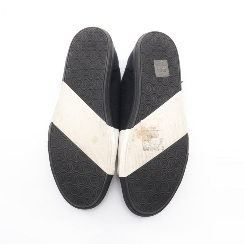 Chanel Sneakers Coco Mark Canvas — view 4
