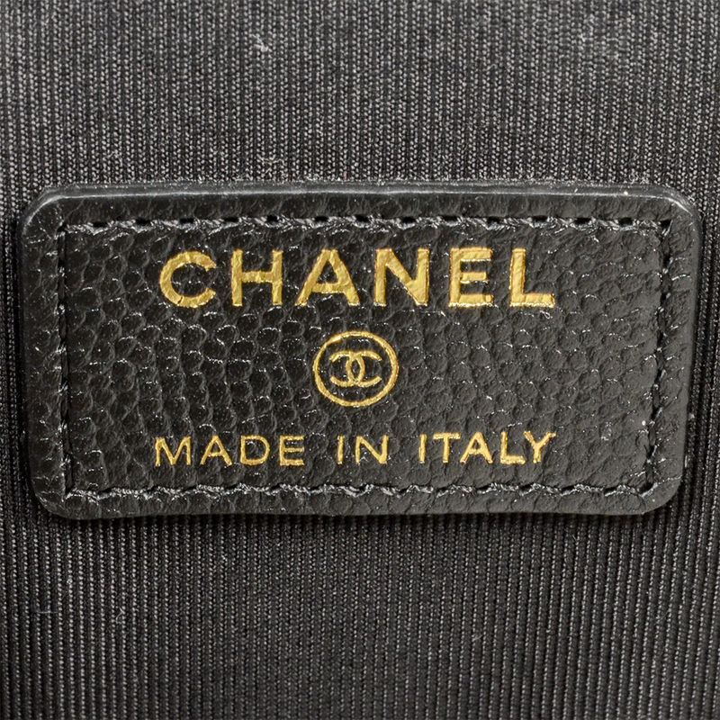 Chanel Vanity Mini Chain Pouch Caviar Leather Black 8-digit 31 st Coco Pearl — view 6
