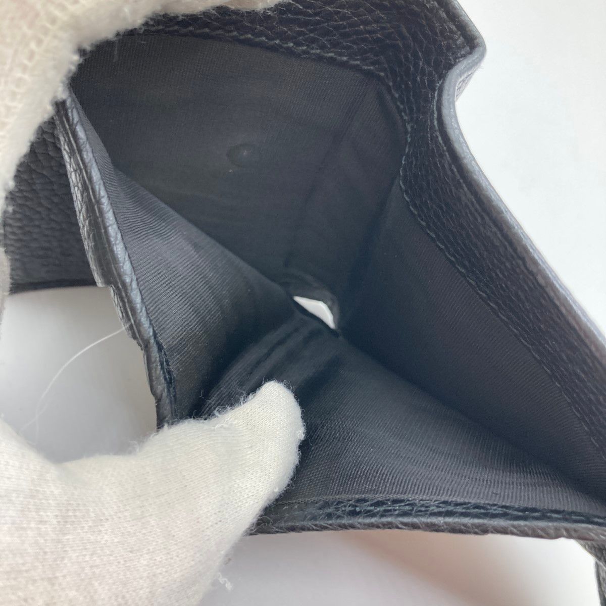 Gucci Soho Trifold Wallet GG Mark Black Shape Softening Yes — view 7